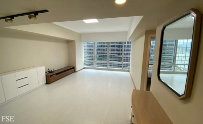 1 房中層城市景 , 間隔四正，落地大窗,開揚光猛